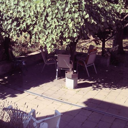 Birresdorf Gaestehaus Peterhoff מראה חיצוני תמונה