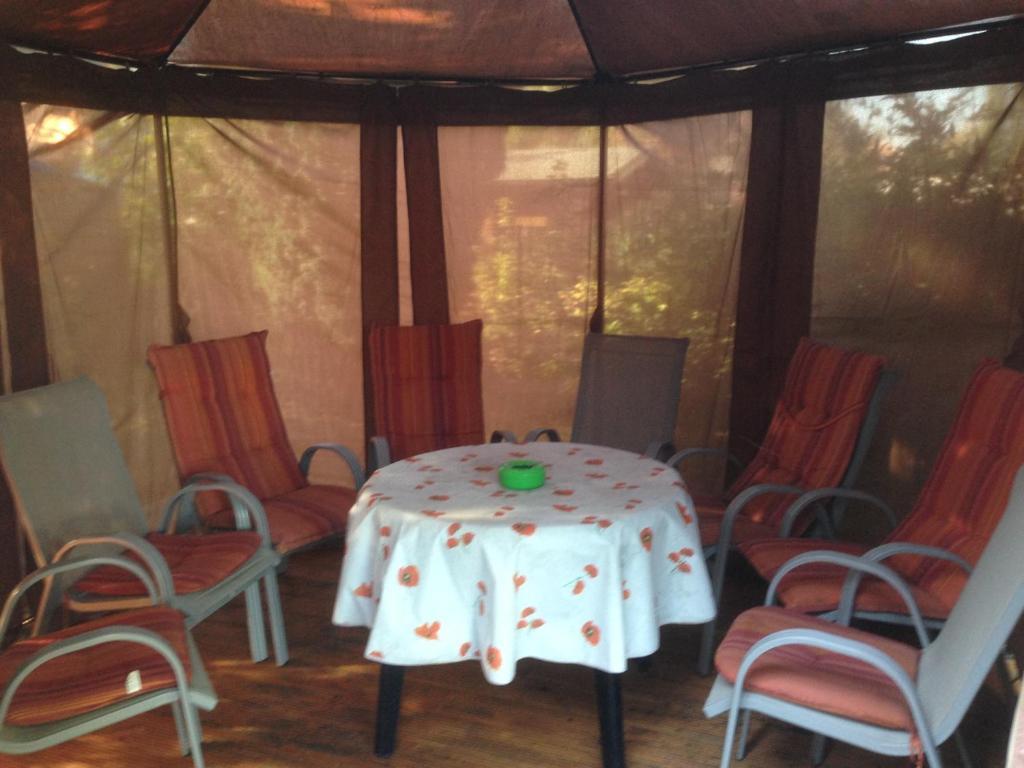 Birresdorf Gaestehaus Peterhoff מראה חיצוני תמונה