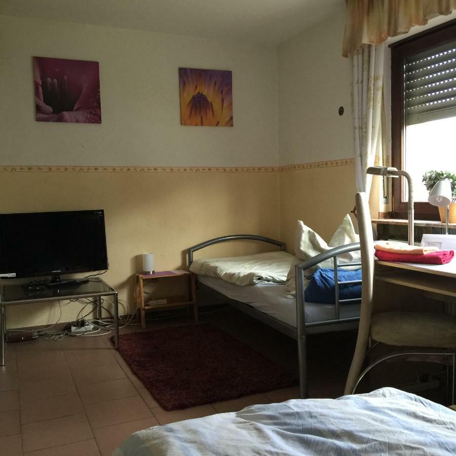 Birresdorf Gaestehaus Peterhoff מראה חיצוני תמונה